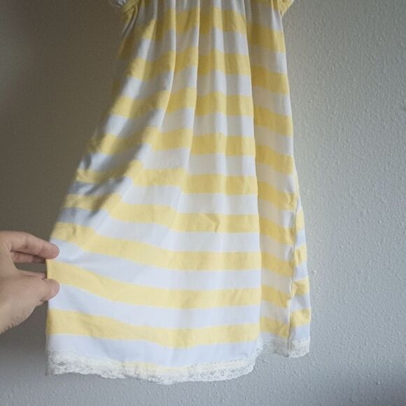 Blu Chic Lounge Butter Yellow Stripped Tank Top Women's Sz Medium Y2K Lace Trim - Picture 4 of 8